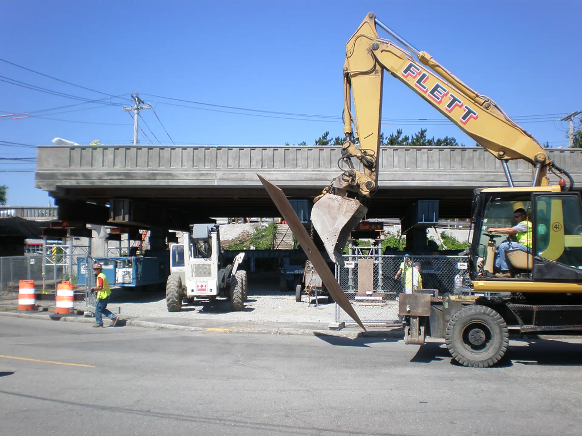 Precast concrete bridge components manufactured by Binghamton Concrete Co for a Southern Tier crossing